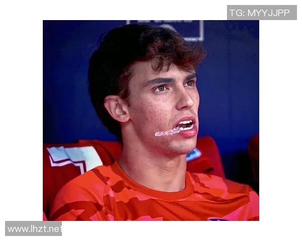 足球明星帅气高清头像男生精选展示展现运动魅力与风采的完美形象